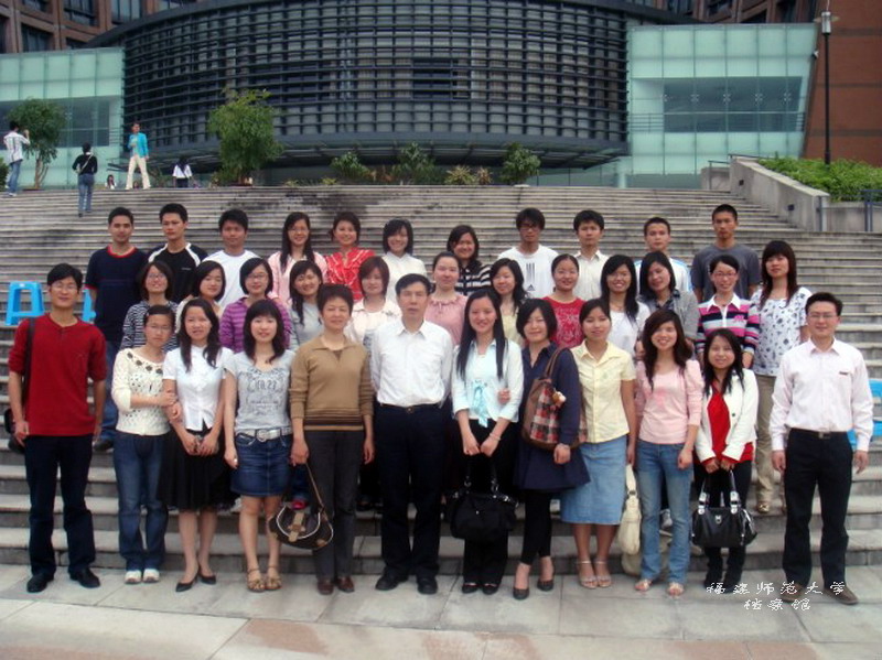 社会历史学院2008届图书馆学专业毕业生合影