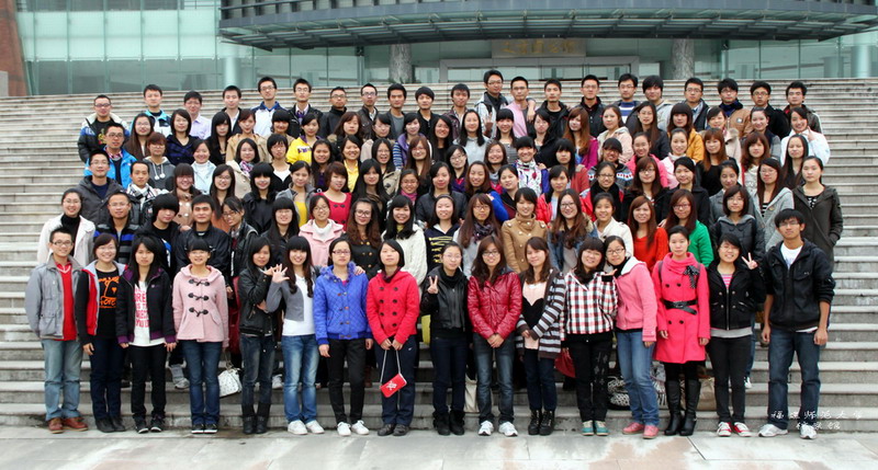 马克思主义学院2012届毕业生合影